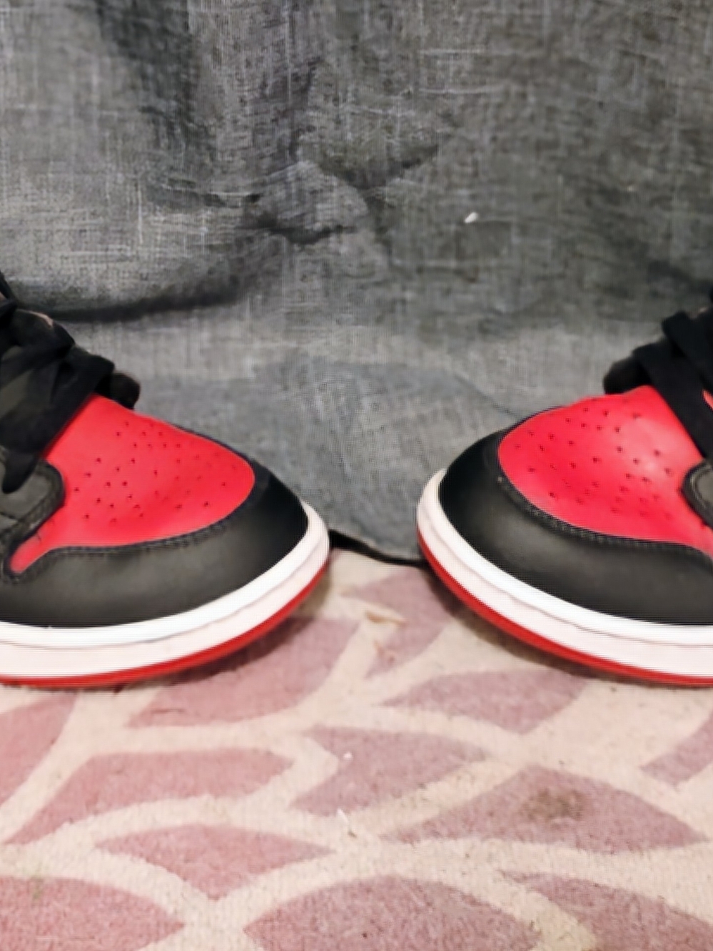 Children's Red and Black Low-Top Sneakers with Padded Comfort